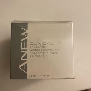 Anew Clinical Advanced Wrinkle Repair